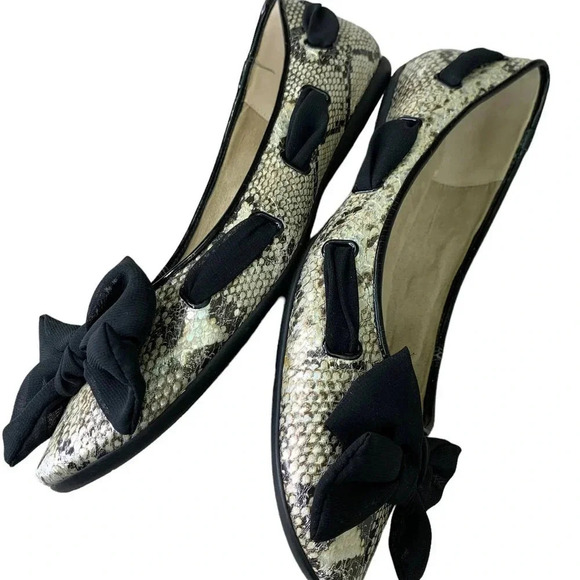 J. Renee Snakeskin Ballet Flat Slip On Shoes Women Size 9.5 Bow Lace Silver Gray - Picture 7 of 15